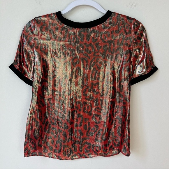 alice + olivia Red Leopard Print Shimmer Silk Blend Tee - Picture 4 of 6